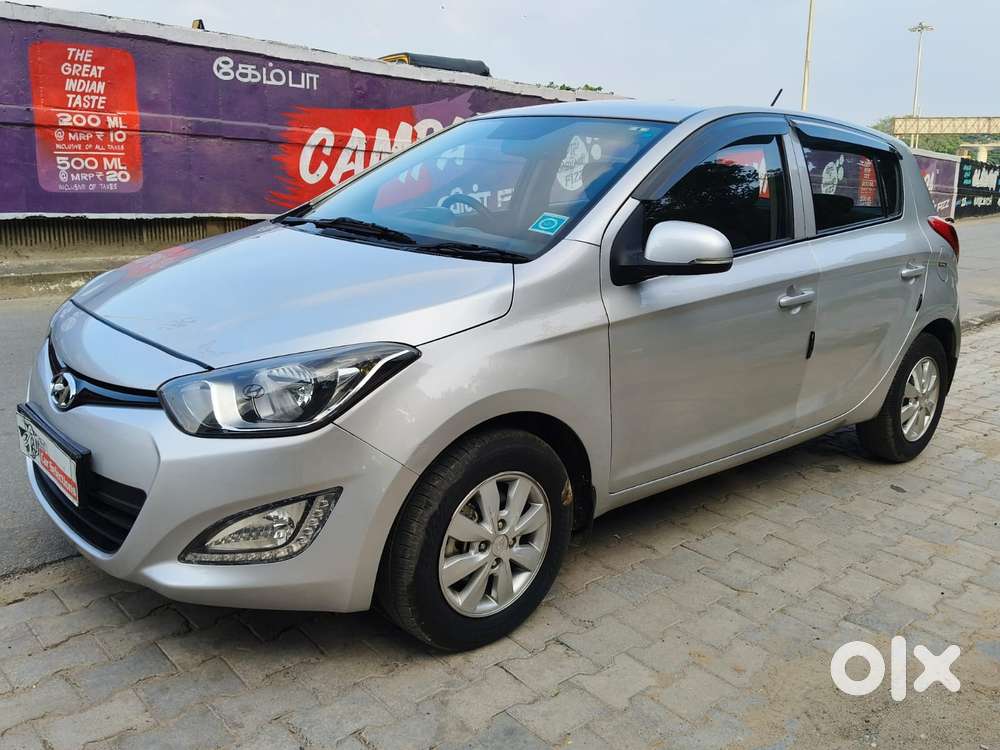 Hyundai I20 Sportz 1.4 At Vtvt, 2014, Petrol
