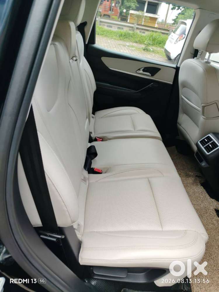 Mahindra Xuv700 2.2 Ax 7 Diesel Mt Luxury Pack Str, 2022, Diesel