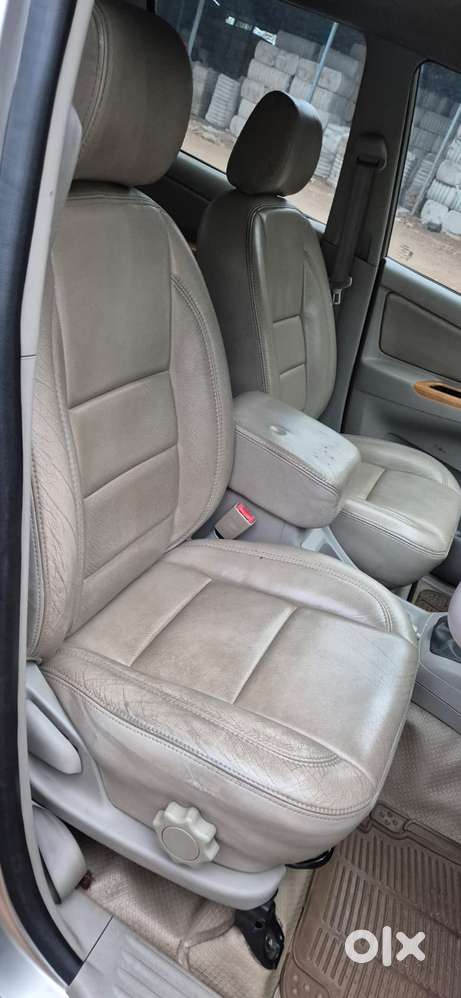 Toyota Innova 2.5 V 7 Str, 2010, Diesel