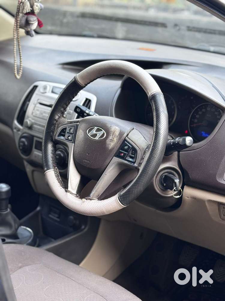 Hyundai I20 2009-2011 Asta, 2011, Petrol