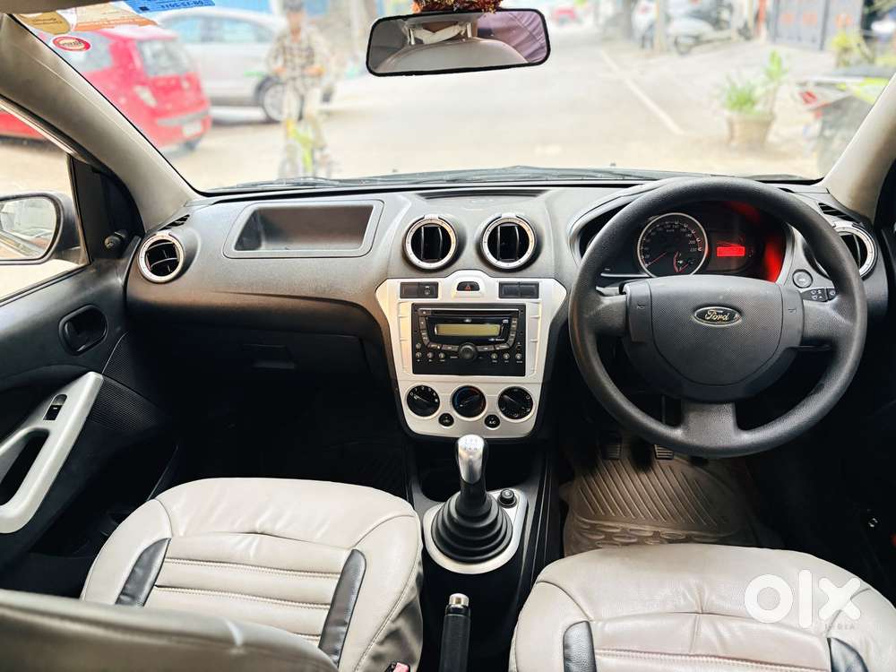 Ford Figo Petrol Zxi, 2011, Petrol