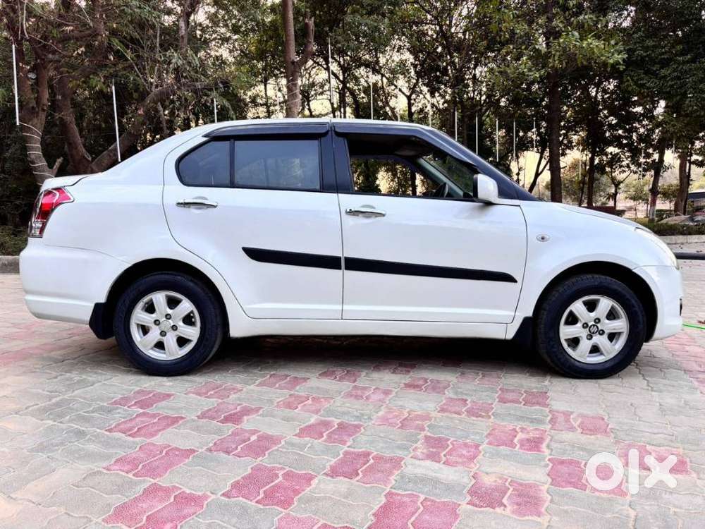 Maruti Suzuki Swift Dzire Zxi + Mt, 2010, Petrol