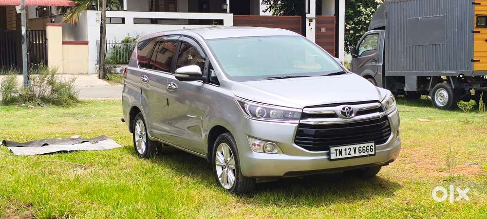 Toyota Innova Crysta 2.8z Automatic, 2016, Diesel