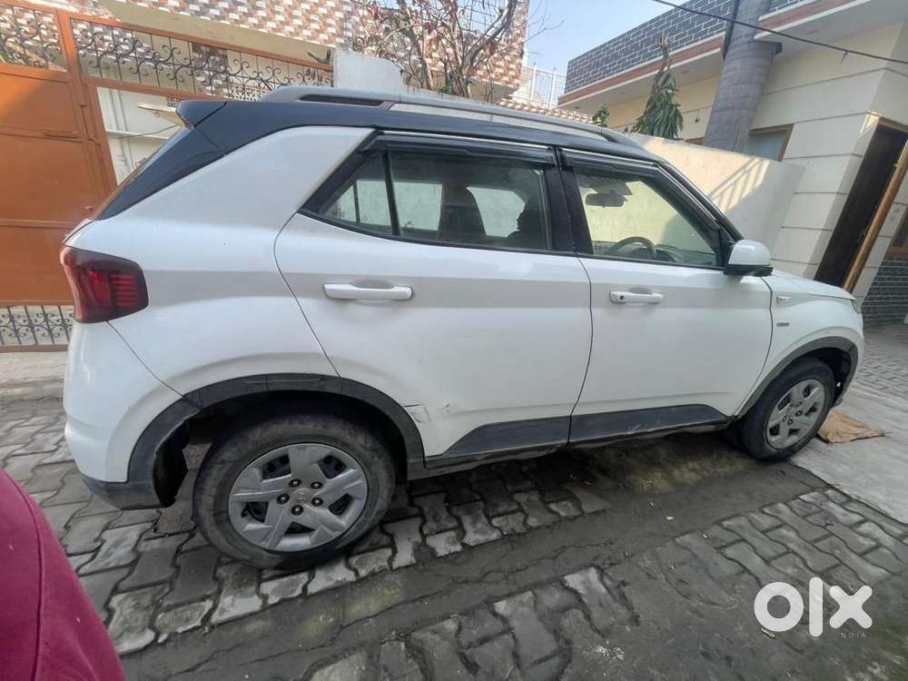 Hyundai Venue 2019 Petrol Automatic