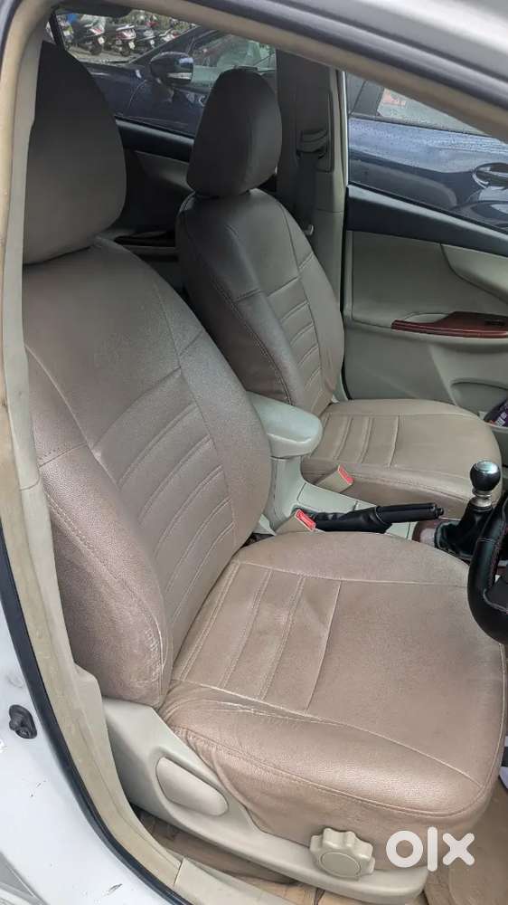 Toyota Corolla Altis D 2012