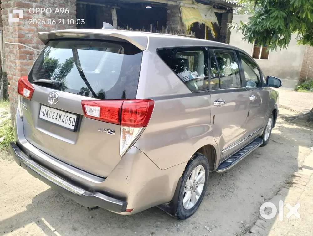 Toyota Innova Crysta 2017