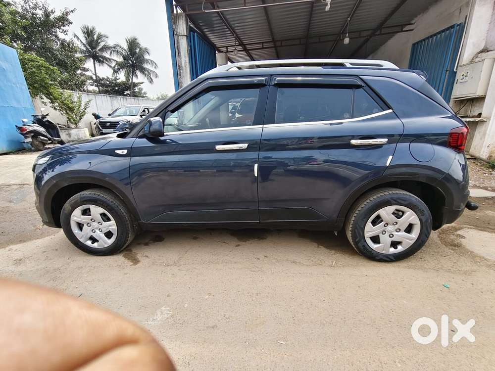 Hyundai Venue 1.2 S (o), 2020, Petrol