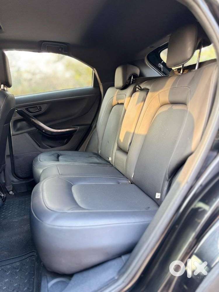 Tata Nexon 1.5 Revotorq Xz Plus Dual Tone, 2023, Petrol