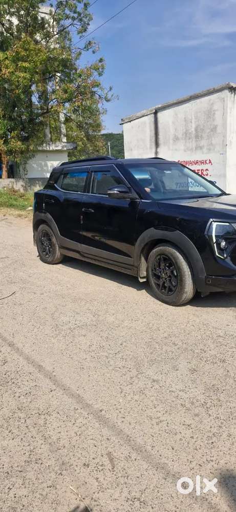 Mahindra Xuv 3xo Revx Petrol 2025