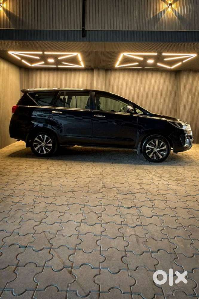 Toyota Innova Crysta Zx 2.4 Diesel 7 Seater, 2021, Diesel
