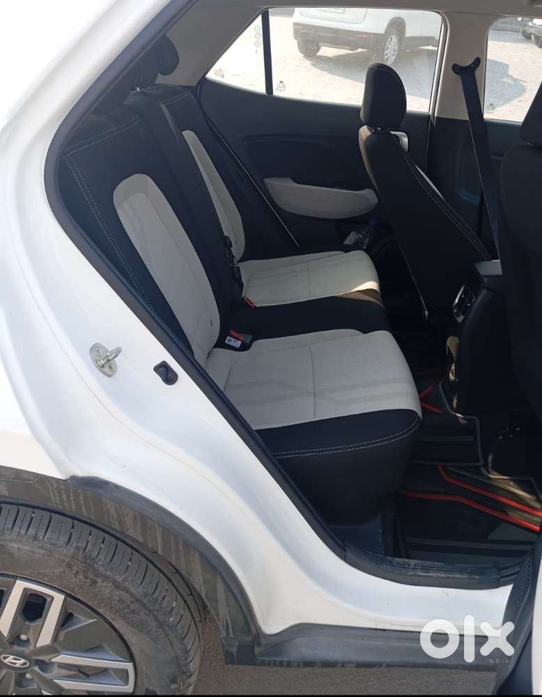 Hyundai Venue 1.0 S (o) Turbo Dct, 2024, Petrol