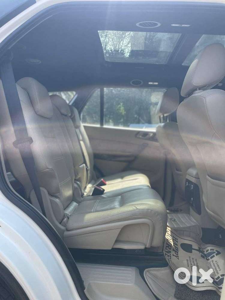 Ford Endeavour 3.2 Titanium At 4x4, 2017, Diesel