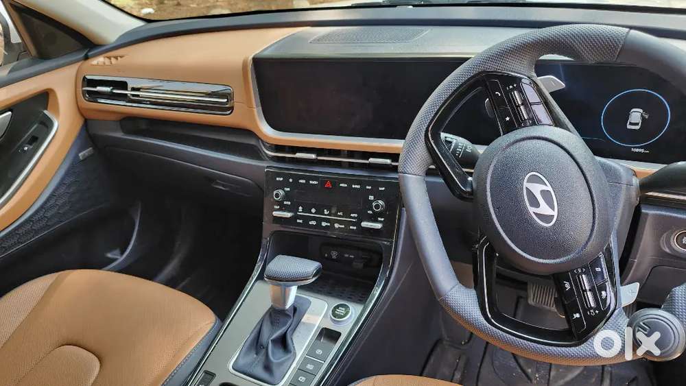 Hyundai Alcazar 1yr Old, Petrol Automatic, 7 Seater, 11k Kms.