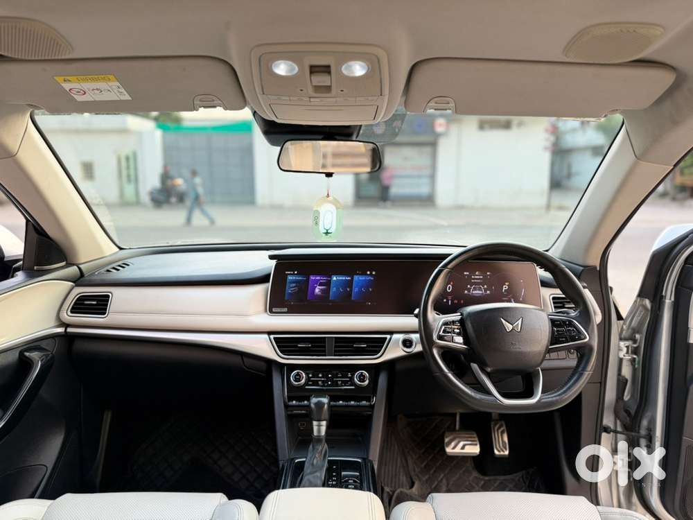 Mahindra Xuv700 Diesel Auto Ax7 L 1st Owner Pb 91
