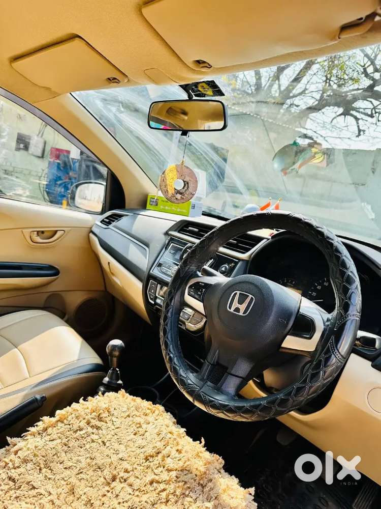 Honda Amaze 2017 Petrol 65000 Km Driven