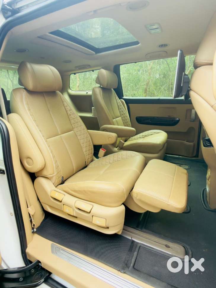 Kia Carnival Limousine Plus 7 Str, 2022, Diesel