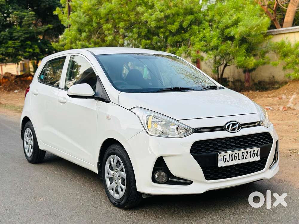 Hyundai Grand I10 2013-2016 At Sportz, 2017, Petrol