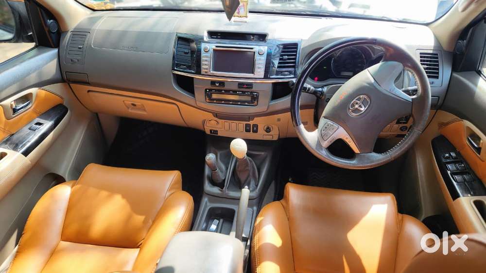 Toyota Fortuner 4x4 Mt, 2013