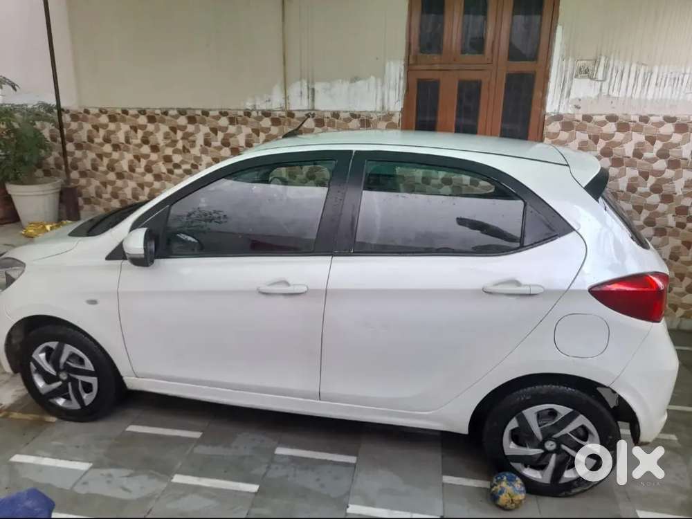 Tata Tiago 2017 Petrol 66500 Km Driven