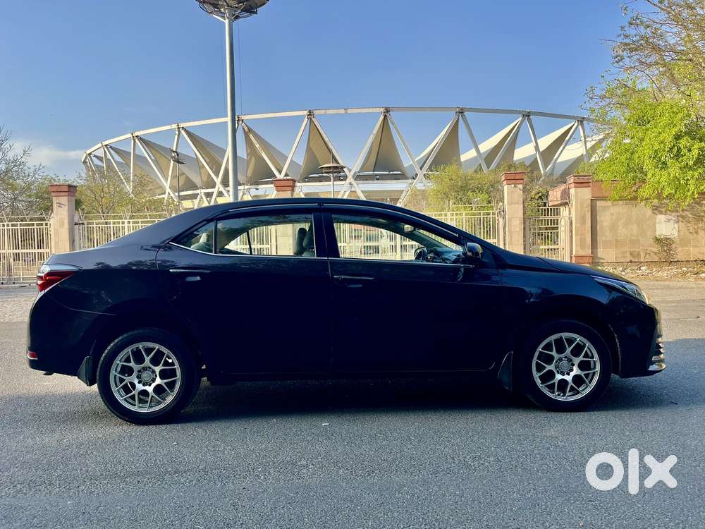 Toyota Corolla Altis 1.8 G Cvt, 2017, Petrol