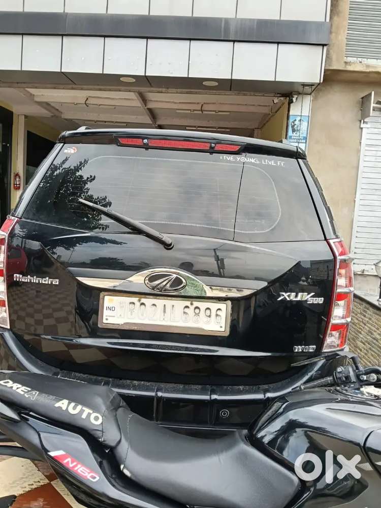 Mahindra Xuv500 2017 Diesel 111000 Km Driven