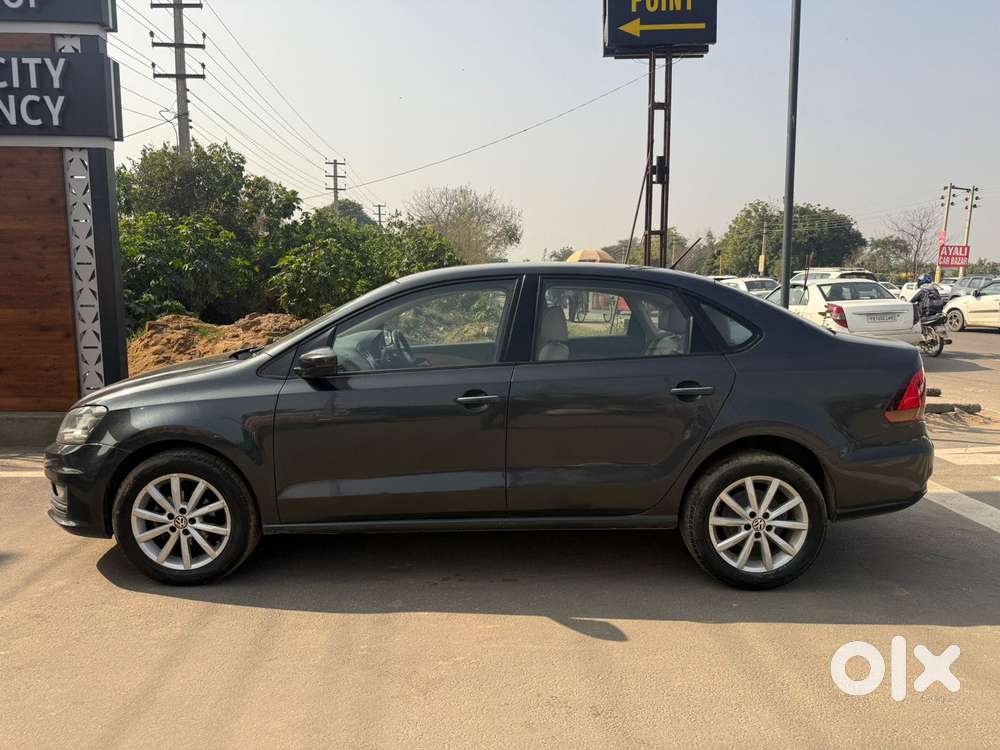 Volkswagen Vento 1.5 Highline Plus At 16 Alloy, 2017, Diesel
