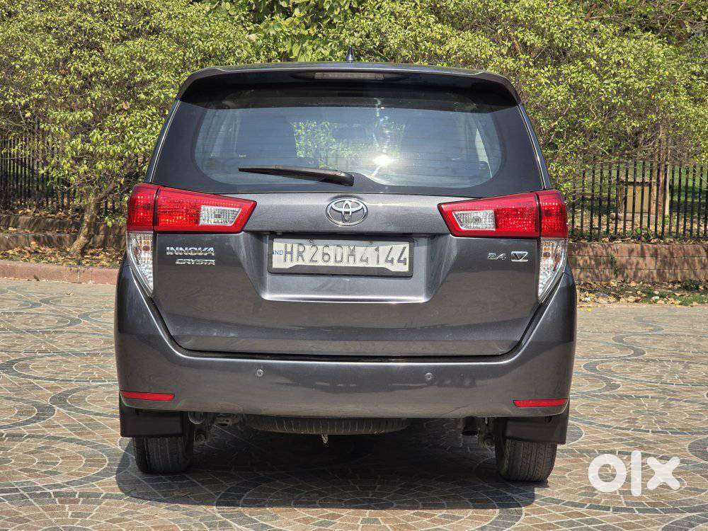 Toyota Innova Crysta