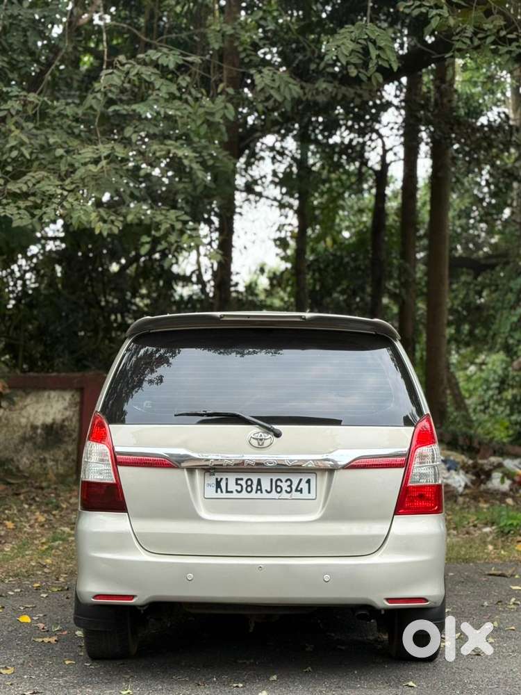 Toyota Innova [2013-2016] 2.5 G4 7 Str, 2013, Diesel