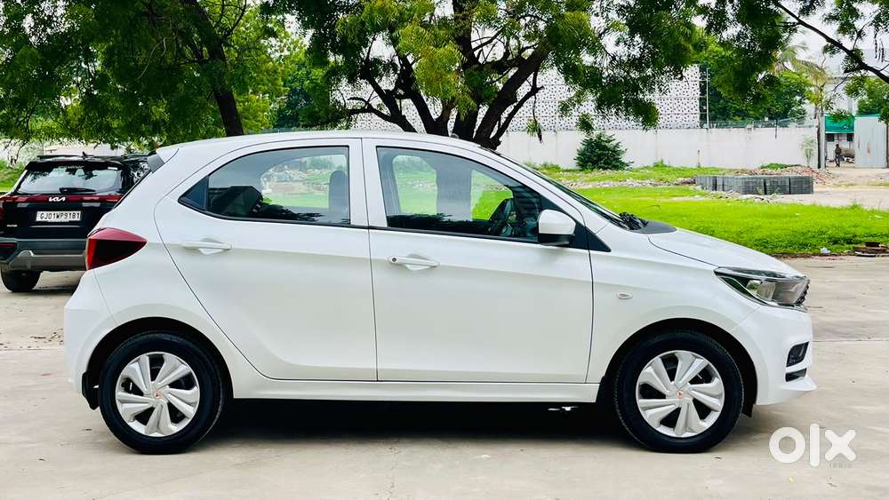 Tata Tiago Xe, 2020, Petrol