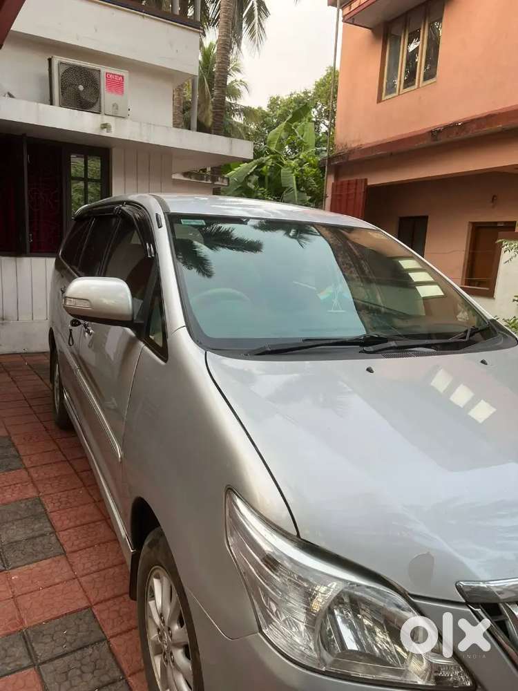 Toyota Innova 2013 Diesel 200000 Km Driven