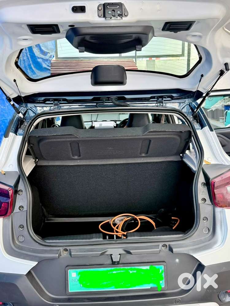 As Good As New! 2025 Citreon Ec3 - Only 4000km Driven