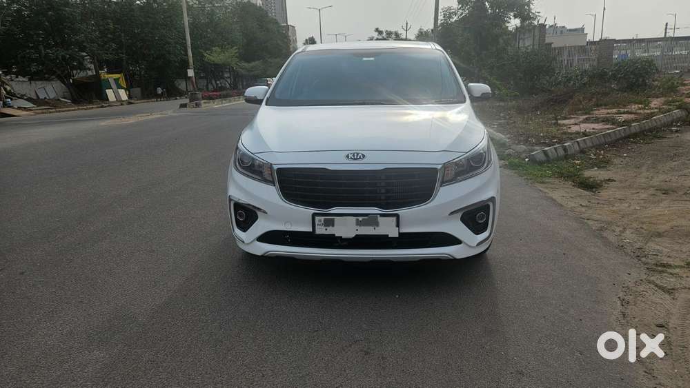 Kia Carnival Premium, 2021, Diesel