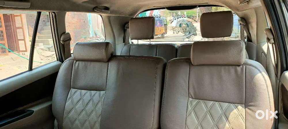 Toyota Innova 2.5 Le 2014