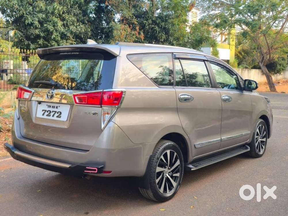 Toyota Innova Crysta