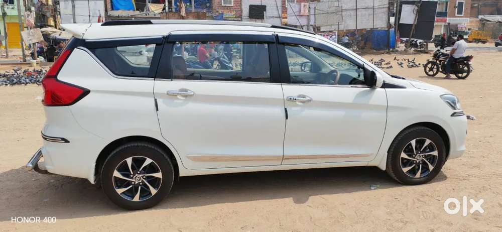 Toyota Rumion V Petrol 2025