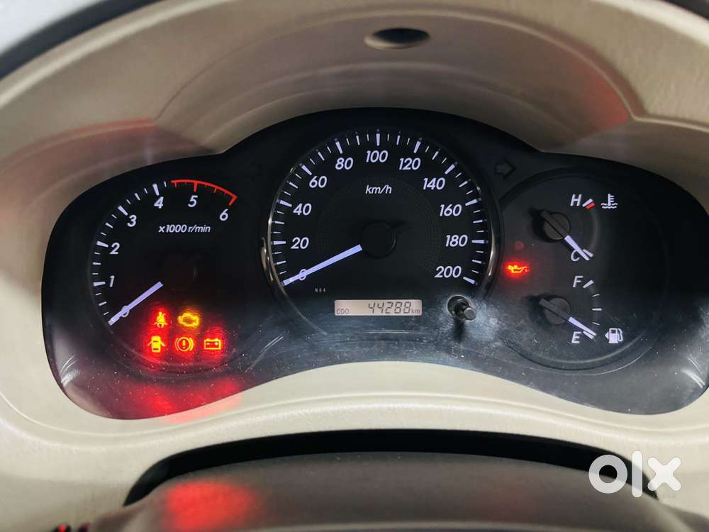 Toyota Innova 2.5 G (diesel) 7 Seater Bs Iv, 2014, Diesel
