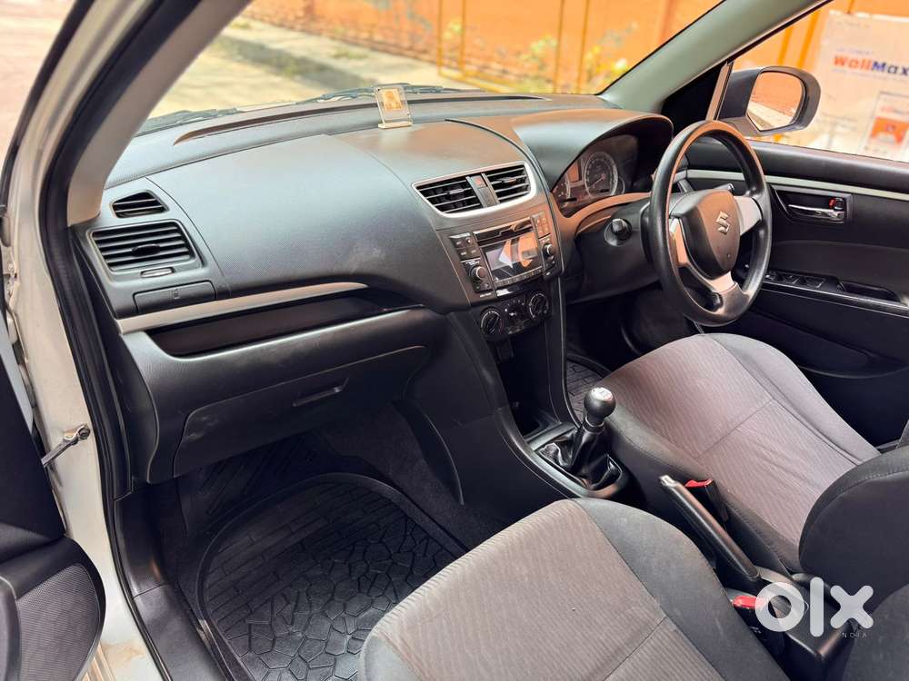Maruti Suzuki Swift Vxi, 2016, Petrol