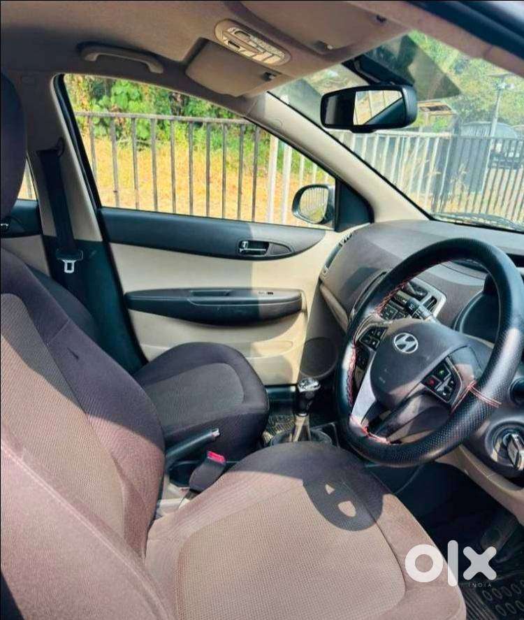 Hyundai I20 2015-2017 Sportz Option 1.4 Crdi, 2013, Petrol