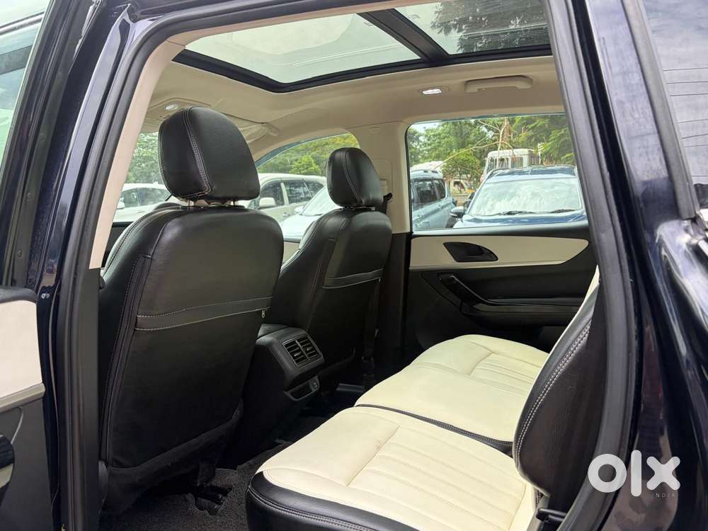 Mahindra Xuv700 2.2 Ax 5 Diesel Mt 7 Str, 2024, Diesel