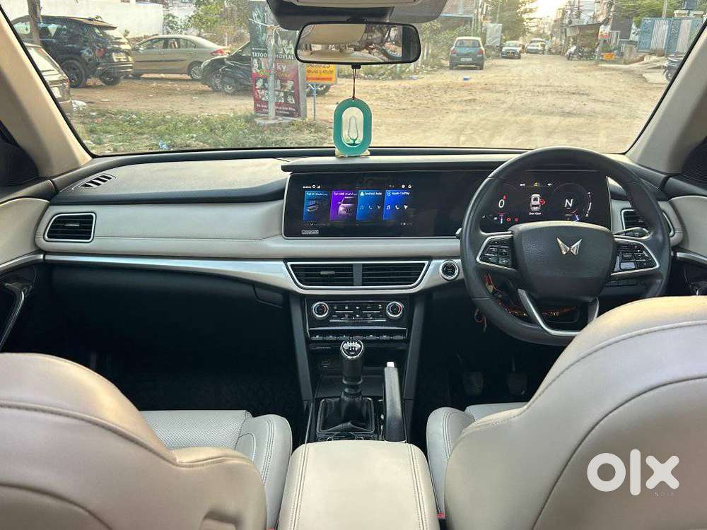 Mahindra Xuv700 2.2 Ax 5 Diesel Mt 7 Str, 2022, Diesel