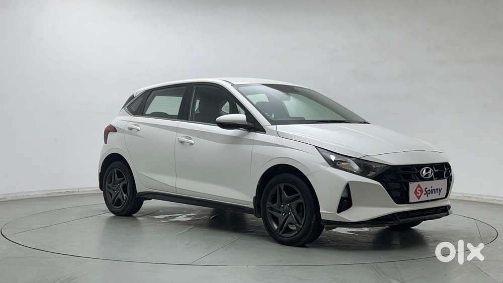 Hyundai I20 Sportz 1.2 Ivt, 2023, Petrol