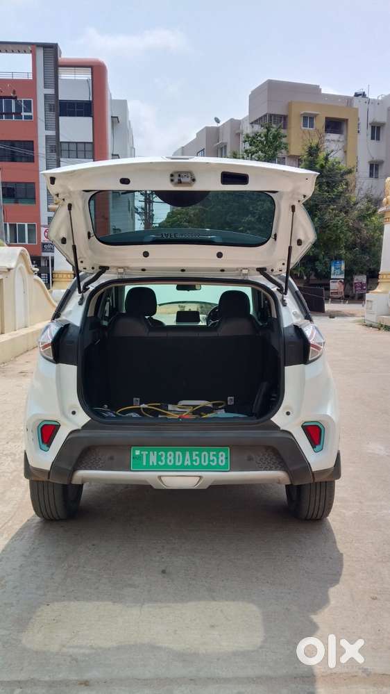 Tata Nexon Ev Xz Plus, 2022, Cng & Hybrids