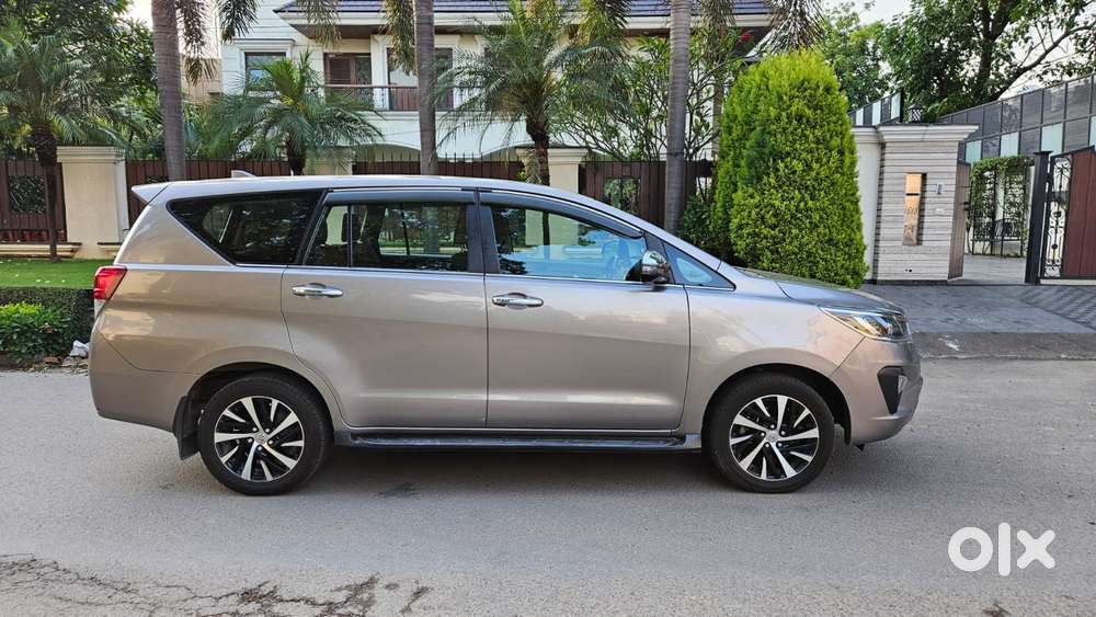 Toyota Innova Crysta [2020-ongoing] 2.4 Zx 7 Str, 2022, Diesel