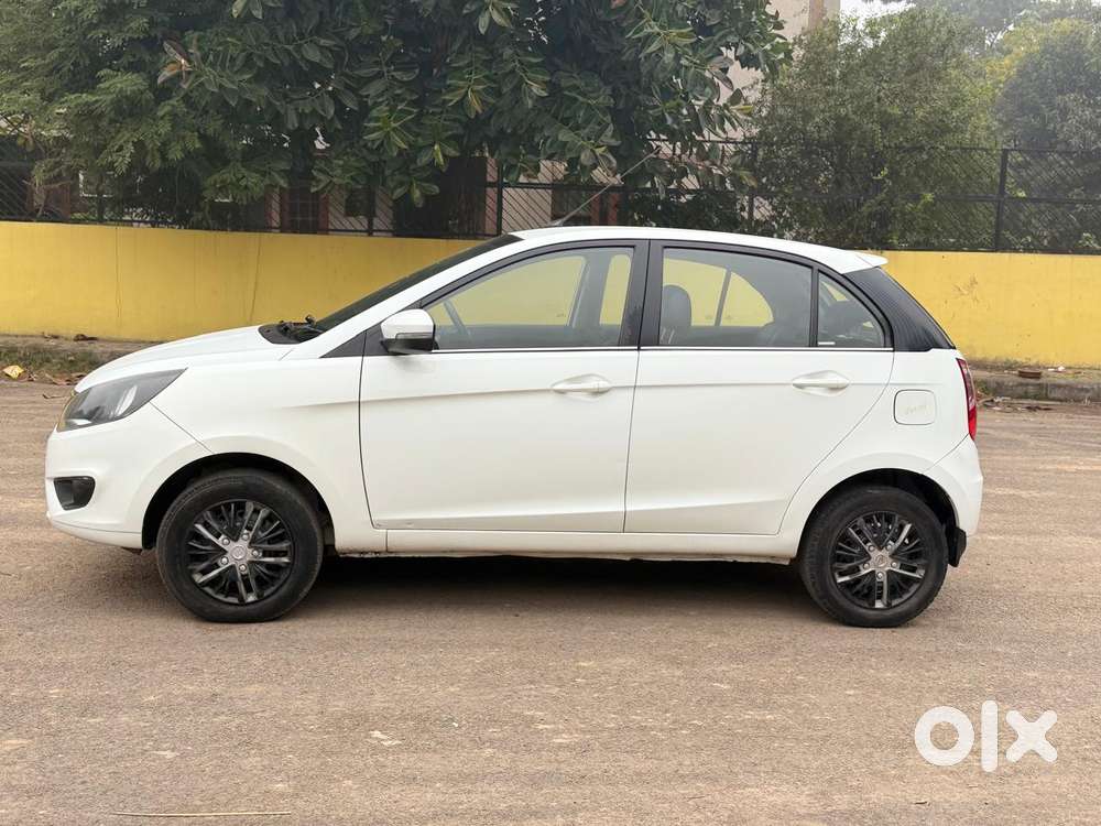 Tata Bolt Revotron Xm, 2015, Petrol