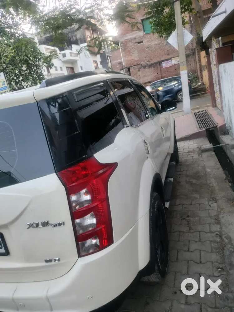 Mahindra Xuv500 2015 Diesel 96000 Km Driven