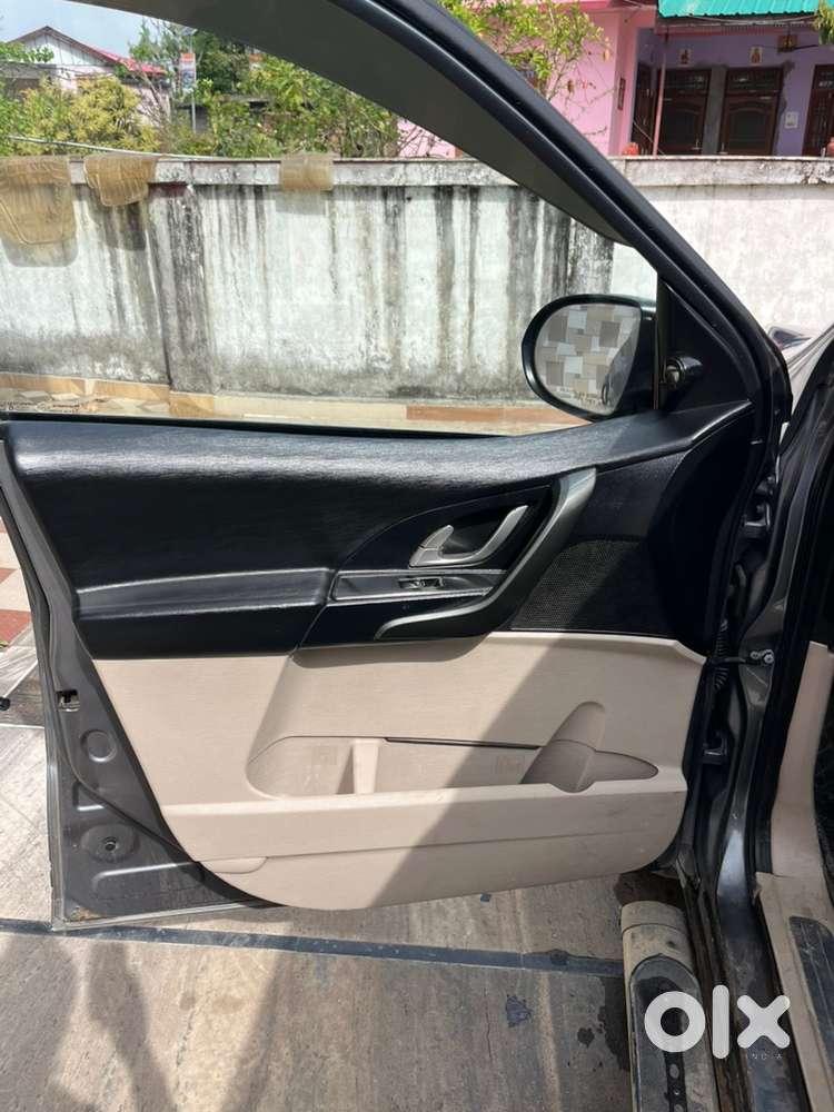 Mahindra Xuv500 2018 Diesel Well Maintained
