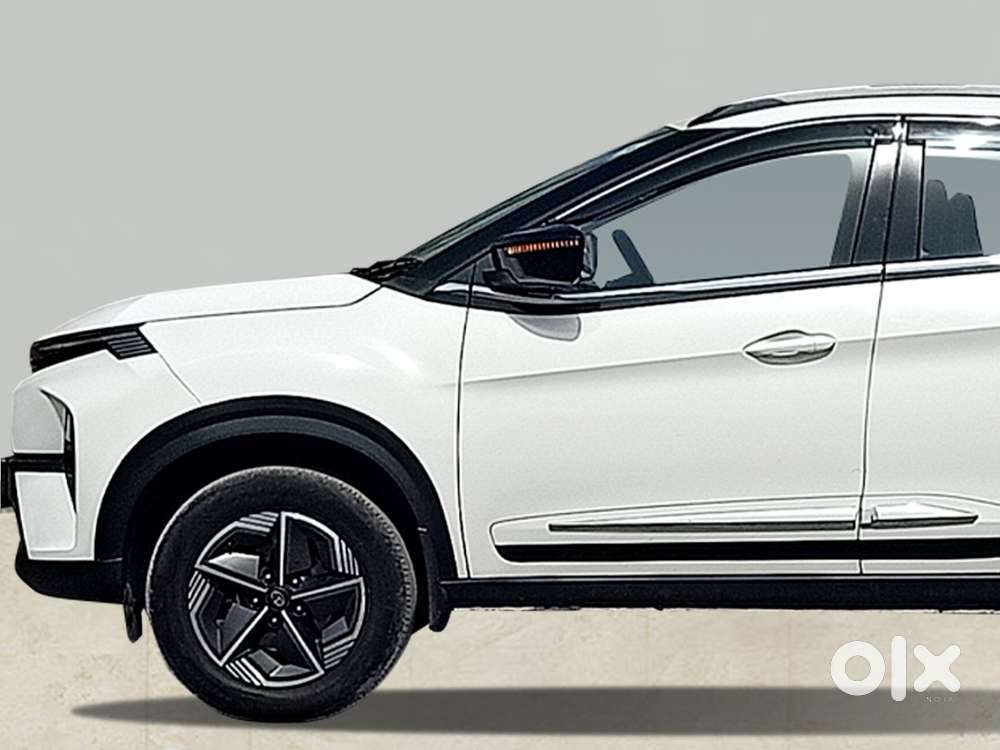 Tata Nexon Creative Plus S 1.2 Revotron Petrol 6 Amt, 2024, Cng & Hy..