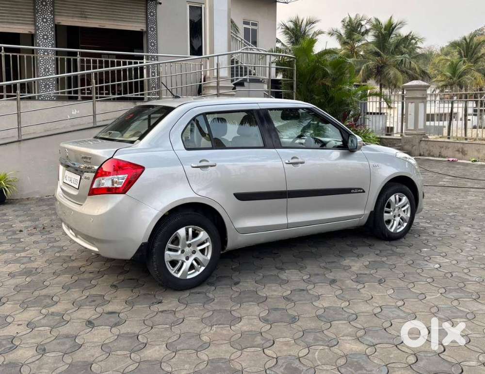 Maruti Suzuki Dzire 1.2 Zxi, 2012, Petrol