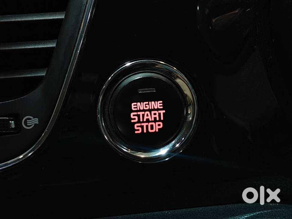 Kia Carnival Prestige, 2021, Diesel