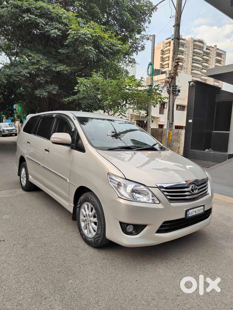 Toyota Innova 2.5 Vx 8 Str Bs-iii, 2012, Diesel